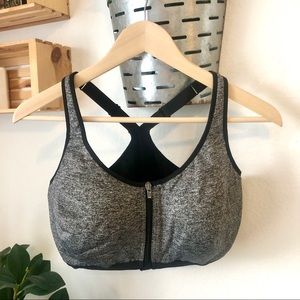 NWOT Victoria’s Secret Front-Zip Sports Bra